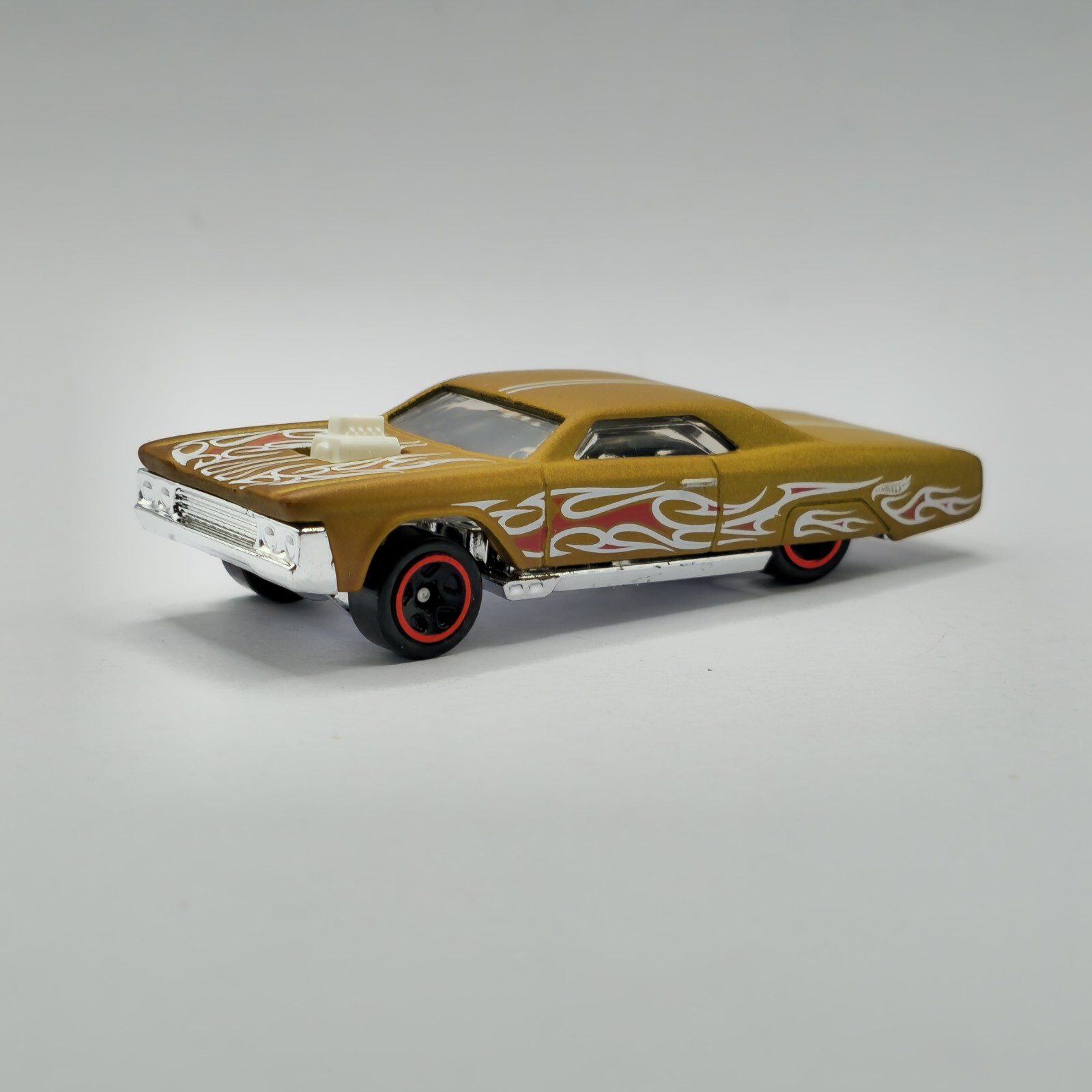 2024 Hot Wheels LAYIN LOWRIDER, Gold, -LOOSE PACKAGE PULL