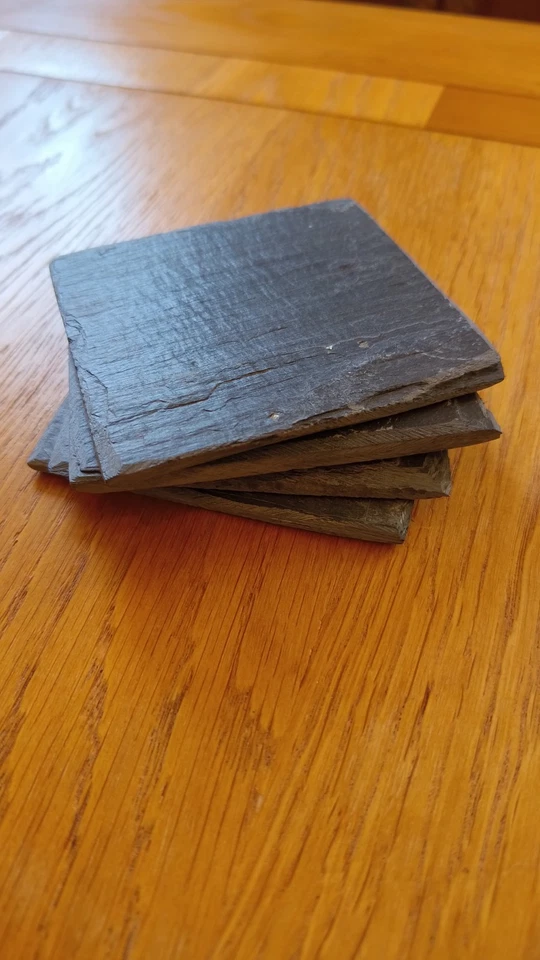 x4 Natural Slate Coasters Square 8cm Reclaimed From 100 Year Old Roof Red Black - Image 3 of 4