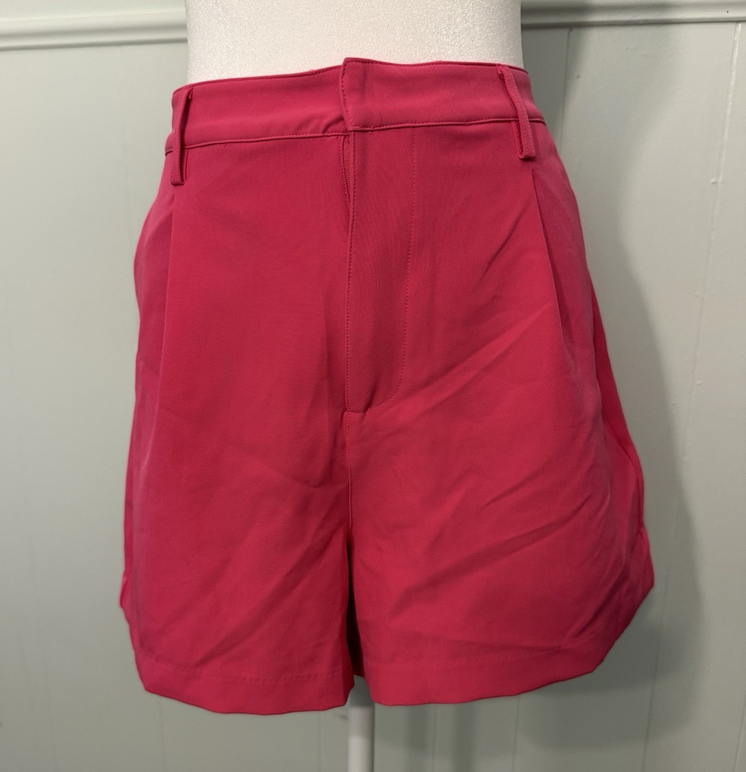 Women’s Pink Bermuda Shorts Size 10 Regular Solid Flat Front New w/ Tags