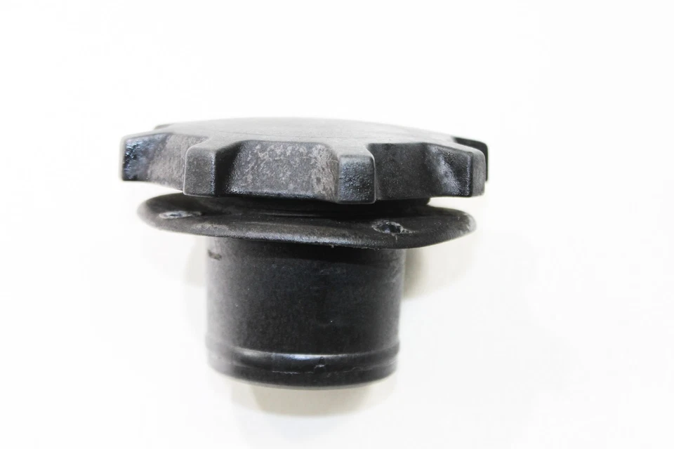 Tapa del tanque de combustible de gasolina Polaris OEM y cuello de entrada de llenado 1995-97 SL SLT 650 750 780 700 Foto 3 de 3