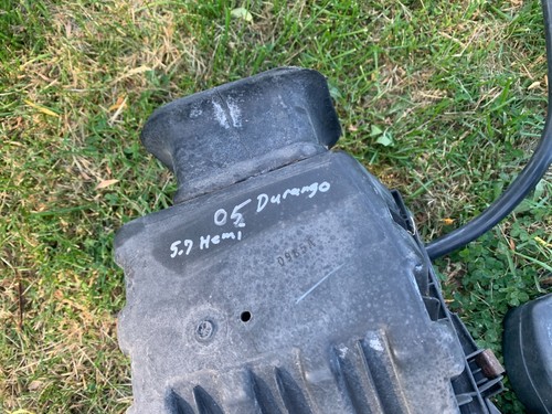 2004 - 2008 Dodge Durango 5.7L Hemi Air Cleaner Intake Resonator Housing Box OEM - Picture 4 of 4