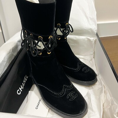 AUTH CHANEL RUNWAY VELVET ANKLE BOOTS BLACK 37 In BOX. SEEN AUTH CHANEL RUNWAY VELVET ANKLE BOOTS BLACK 37 In BOX. SEEN
