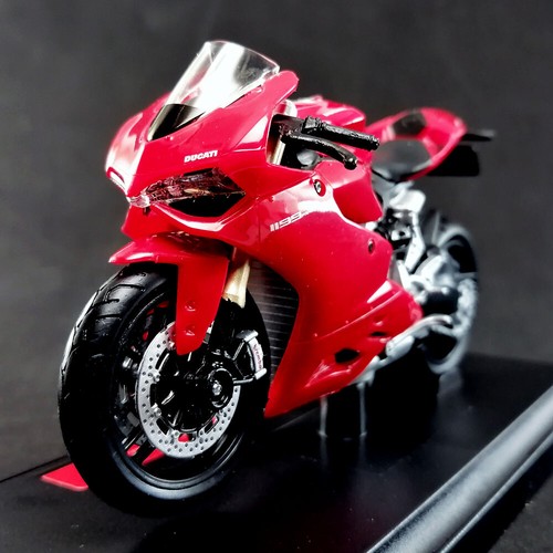 DUCATI 1199 Panigale Motorcycle Die-Cast Model Maisto 1:18 Scale Toy Collection - Picture 8 of 12