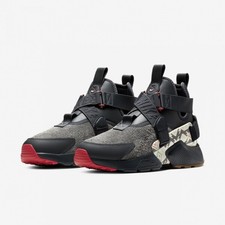 women's nike air huarache city utility casual shoes
