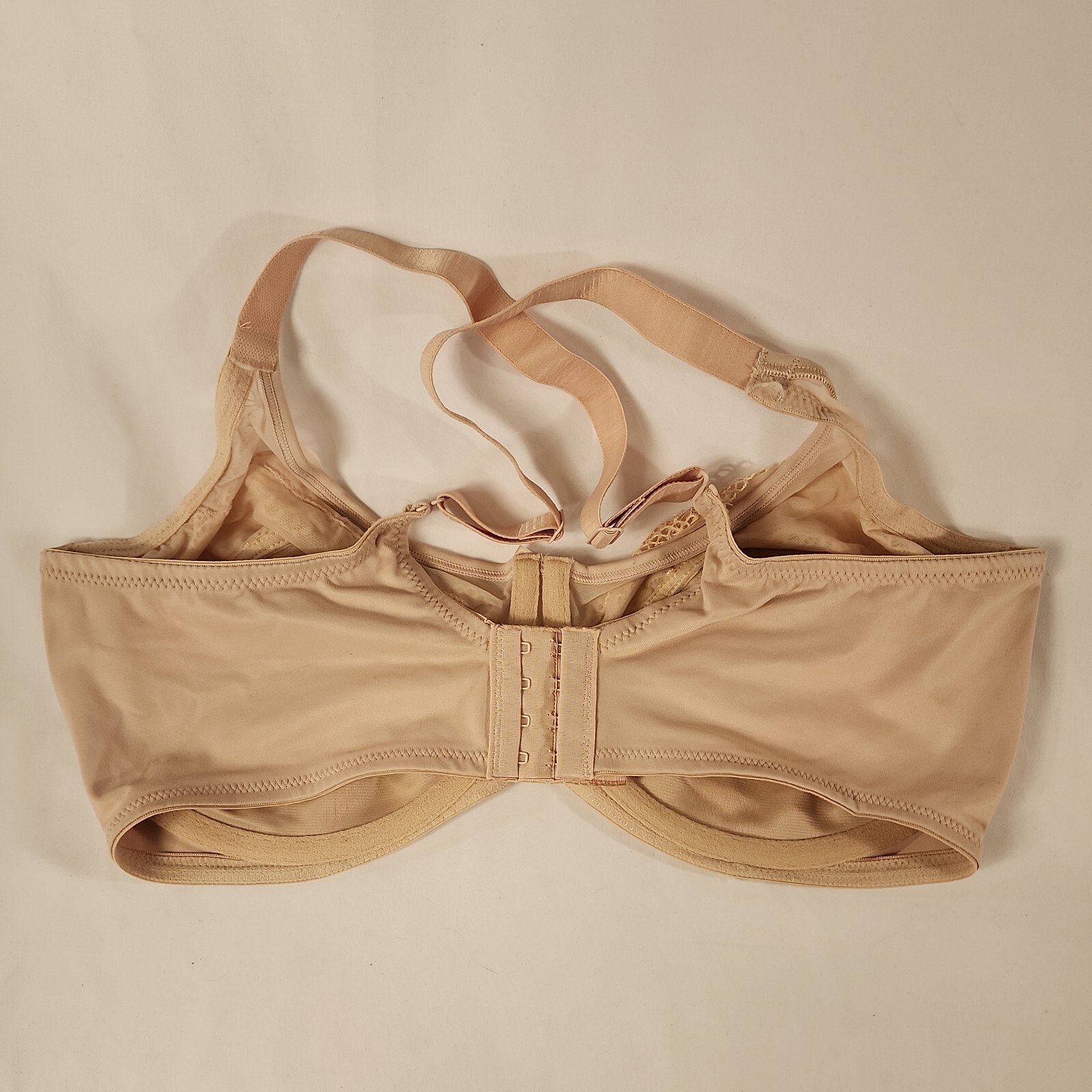 Lilyette Ultimate Smoothing Convertible Minimizer Bra… Gem