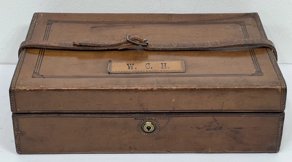 Kit de aseo de viaje vintage de cuero caballero conjunto por Allen of the Strand c.1880 Foto 3 de 4