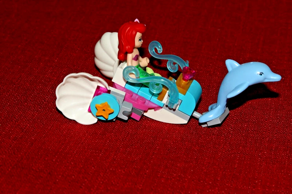 LEGO Disney Princesa 41162 Ariel minifigura, delfín, caparazón - lote de piezas Foto 2 de 3