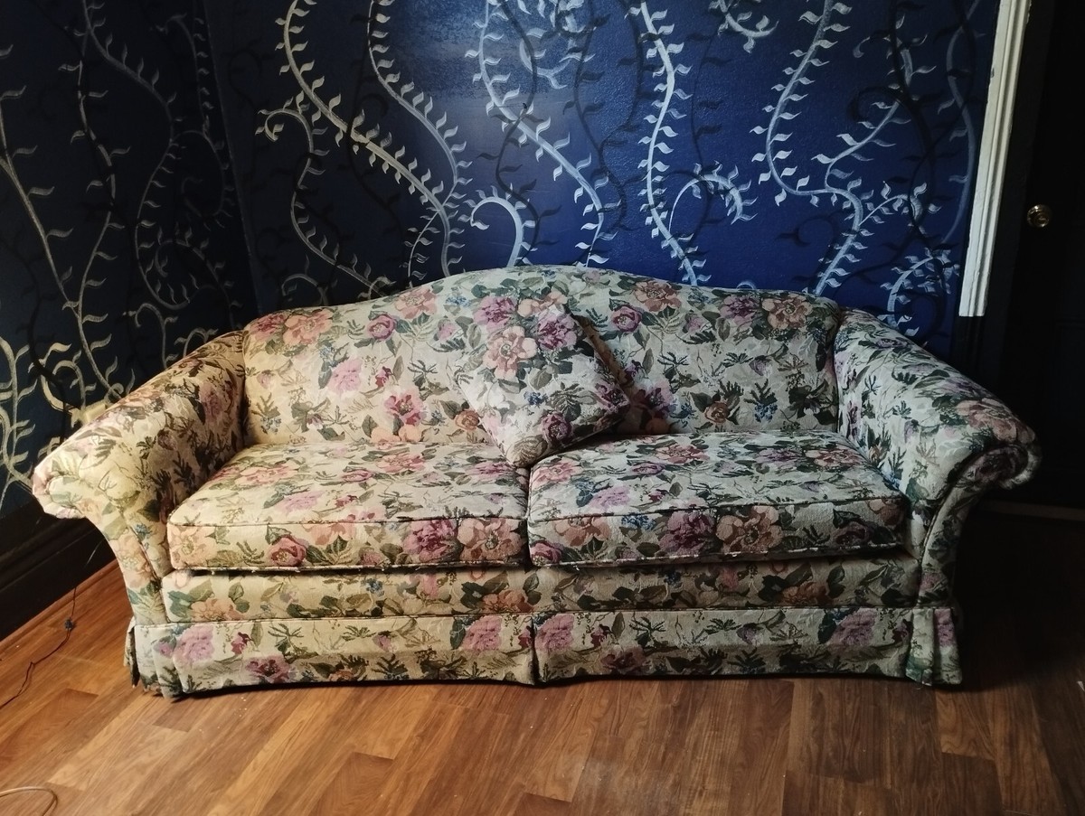Barely used 90s cottage core Floral La-z-boy Sofa | eBay