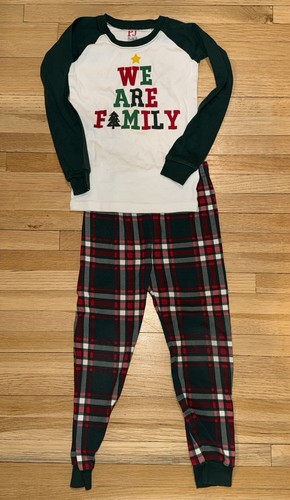 The Children's Place Unisex Toddler We Are Family Pj Set MP7 Green Size: 5T