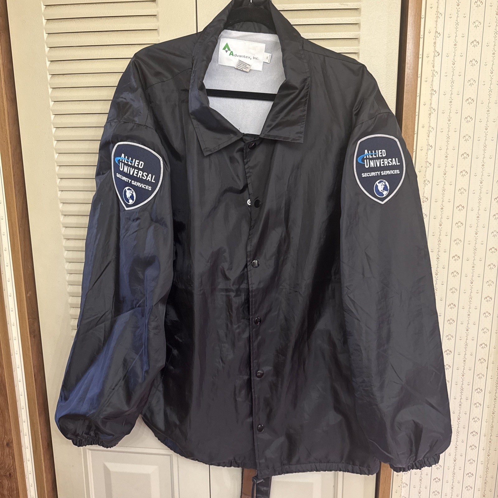 ALLIED UNIVERSAL Security Services wind breaker j… - image 1