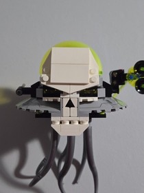 LEGO DC Super Heroes Brainiac Minifigure & Ship 76040 Brainiac Attack