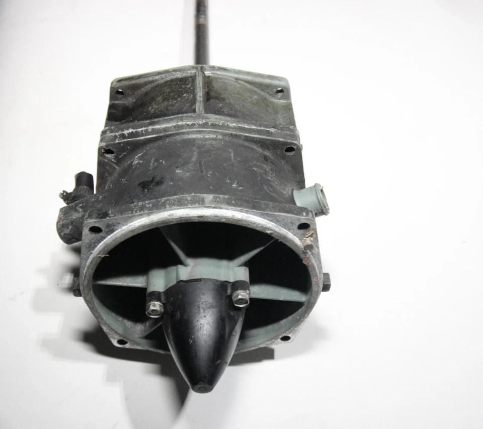 Yamaha Waveblaster 700 Waverunner Pro VXR 1993-1994 carcasa de bomba de chorro Foto 2 de 4