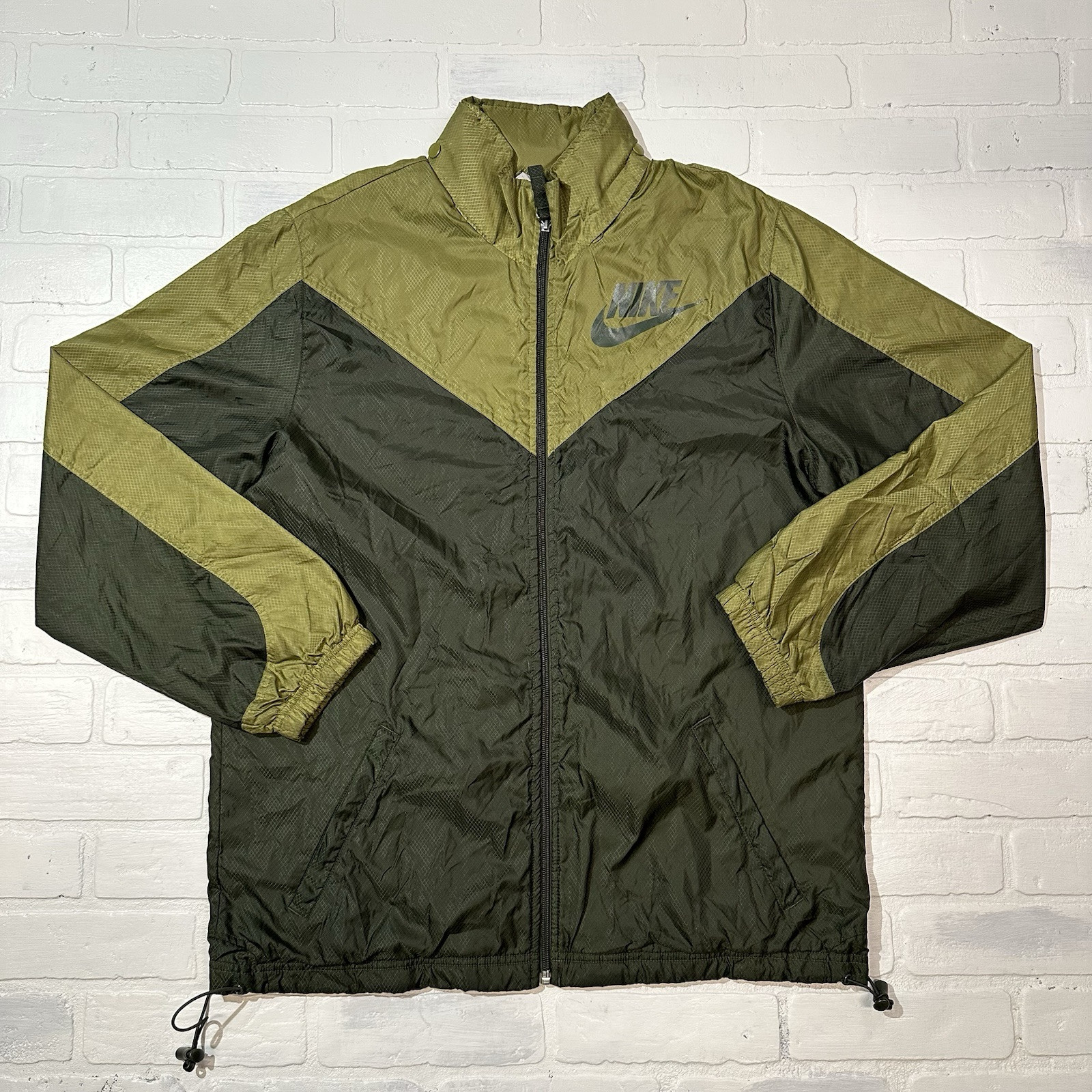 Vintage Nike Track Jacket Men’s Large Green Windbreaker Y2K Hooded Lightweight