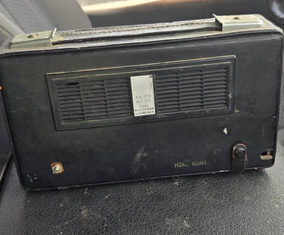 Receptor de radio AM/FM Ross Sportsman 12 transistores de colección EXTRA largo alcance Foto 4 de 4