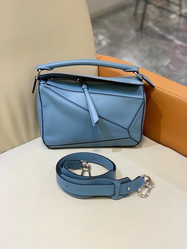 Pre-owned Authentic Loewe Puzzle Blue Small bag