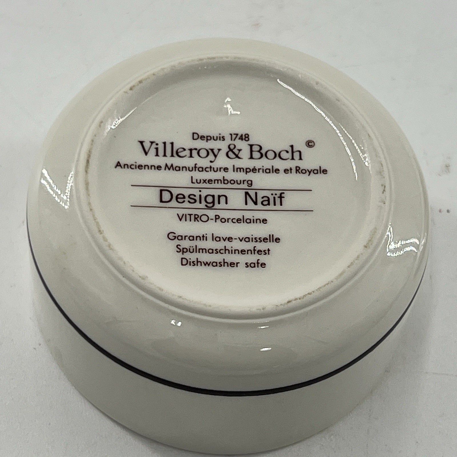 Villeroy & Boch Naif  Luxembourg Porcelain Trinket Box LaPlau Country Scene 3x2