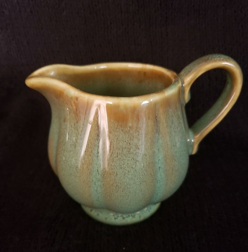 Roscher Hobnail New Fall Green Collection Cream and Sugar Set - Stoneware - Picture 3 of 9