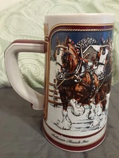 1989 Anheuser Busch Budweiser Holiday Christmas Beer Stein Ceramic Clydesdales