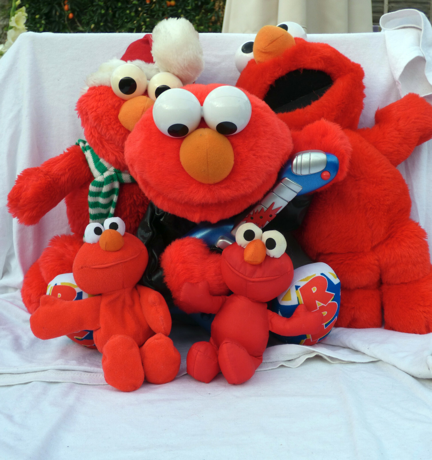 Elmo Toys MultiListing. Tickle Me Elmo & Rock N Roll Elmo work see
