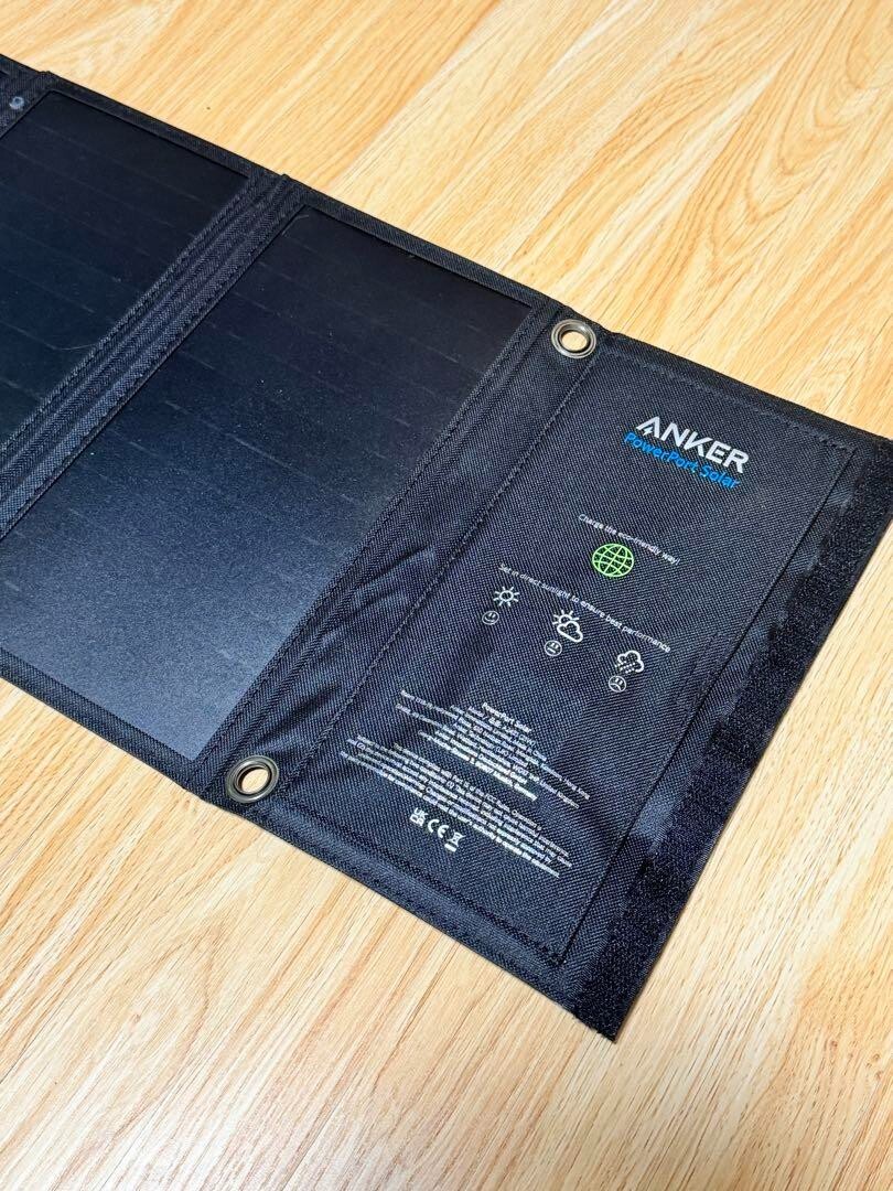 Anker PowerPort Solar (21W 2-port USB Solar Charger