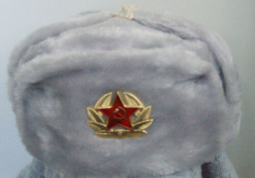 Autentyczna rosyjska wojskowa off / biała Ushanka z radziecką odznaką - Zdjęcie 1 z 1