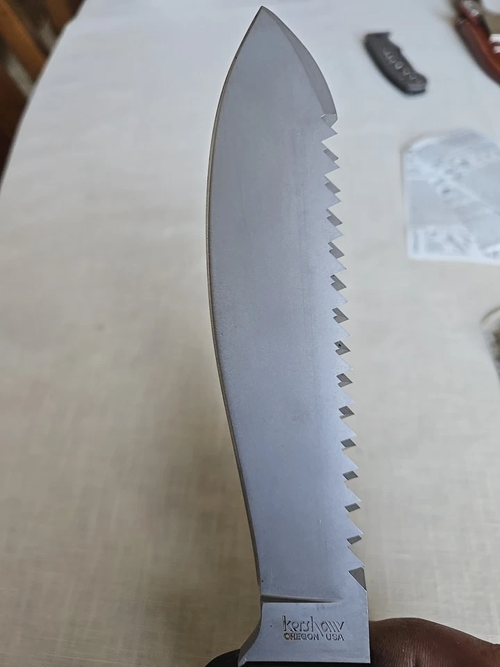 Cuchillo de supervivencia Kershaw 1005 con muchos extras Foto 3 de 4