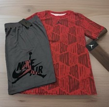 NWT NIKE AIR JORDAN BOY  S 2 PC SET RED SHORT SLEEVE  MESH SHORTS GRAY XL 13-15