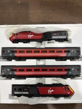 HORNBY 'OO' GAUGE VIRGIN CLASS 43 HST 'LADY IN RED'/'MAIDEN VOYAGER' LOCOMOTIVE