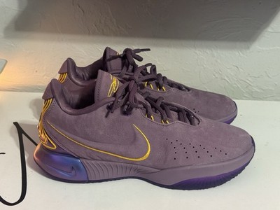 Size 9 - Nike LeBron 21 Serenity