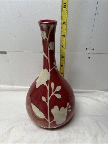 Dark Pink Bud Vase W/ White Floral Design Iridescent Luster Ceramic 9.5” Tall - Picture 7 of 9