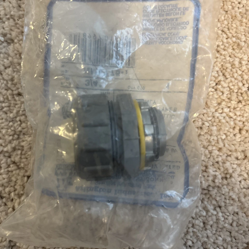 Arlington NMLT75-1 Straight PVC Liquid Tight Connectors 3/4" LOT OF 2 - Image 3 of 3