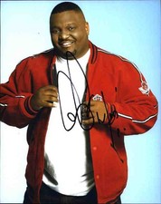 Aries Spears signed celebrity 8x10 photo W/Certificate (41116d)