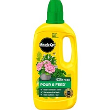 Miracle-Gro Pour and Feed Liquid Plant Food, 1L 5.44 per litre