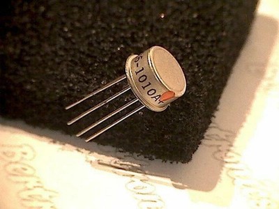 1826-1010 IC HP - NSC metal can original spare part Hewlett Packard vintage