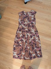 ANN TAYLOR FACTORY Sleeveless V-Neck Tan/Pink/Black/White Knee-Length Dress - 4P