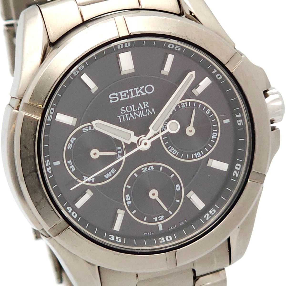 SEIKO V14J-0AE0 Solar Titanium men Quartz Black Dial Watch Japan