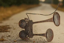 Vintage 1936 Delco Remy Town & Country 6-Volt Chevrolet Matched Horn Unit 