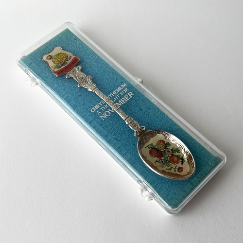 Vintage Silverplate Souvenir Spoon, Chrysanthemum, Flower of the Month November - Picture 2 of 5