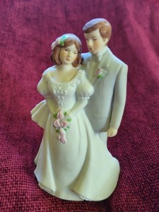 Vintage 1989 Enesco Porcelain Wedding Cake Topper Top Figurine Bride Groom CUTE
