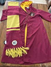 Harry Potter Kids L 12-14 Gryffindor Quidditch Robe Costume for 8-10 Scarf