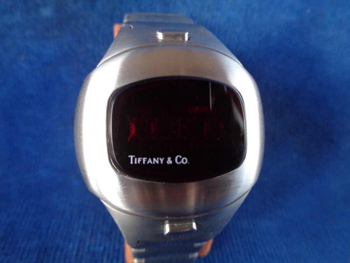 1976 Tiffany Time Computer Pulsar P4 Model 3211 24-HR LED 1976 Tiffany Time Computer Pulsar P4 Model 3211 24-HR LED