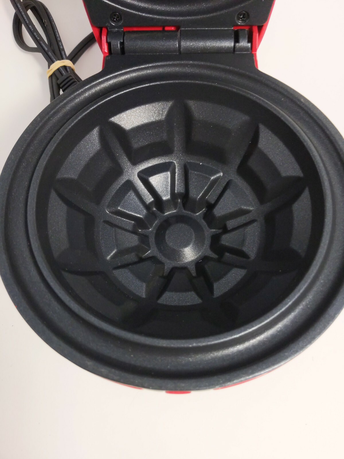 DASH Deluxe Waffle Bowl Maker NonStick 750 Watts Color Red Never Used