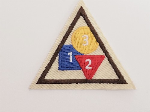Numbers & Shapes / Retired Brownie Girl Scout Try-It Badge Patch New - Picture 2 of 2