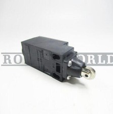 One SCHMERSAL TR 236-11Z-M20 Limit Switch TR236-11Z-M20 new