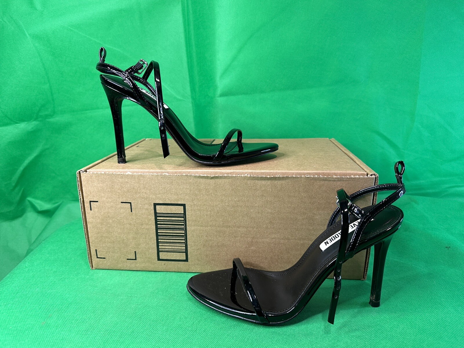 MISSING UPPER STRAP: Women's Size 7 Steve Madden Theresa Black Heel Pump