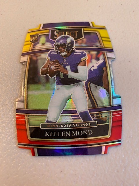 2021 Panini Select Concourse Red & Yellow Prizm Die-Cut Kellen Mond Rookie RC