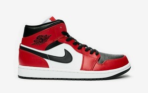 chicago bulls jordan 1