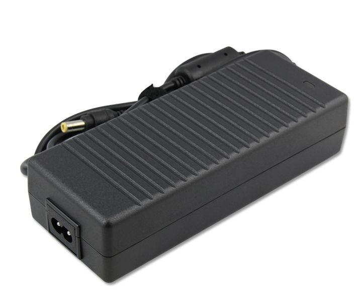 CoreParts MBA50195 19V 7.1A 135W Plug: 5.5*2.5