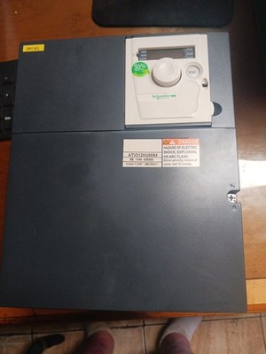 Schneider Telemecanique Altivar 32 Series ATV32HU55N4 Converter 5.5kW 7 1/2HP