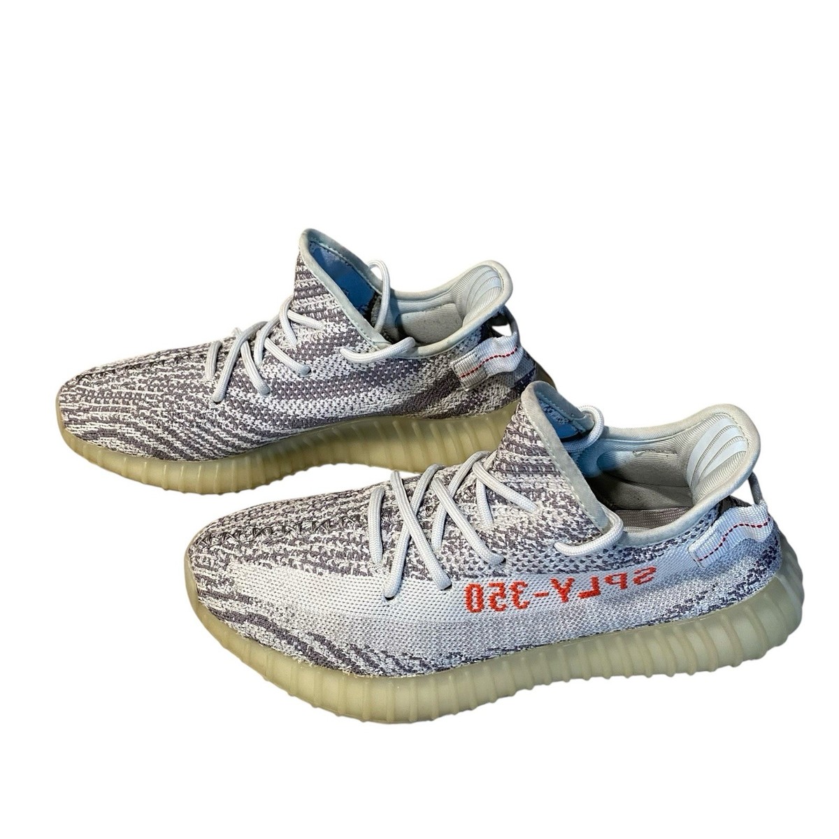 yeezy blue ash on feet